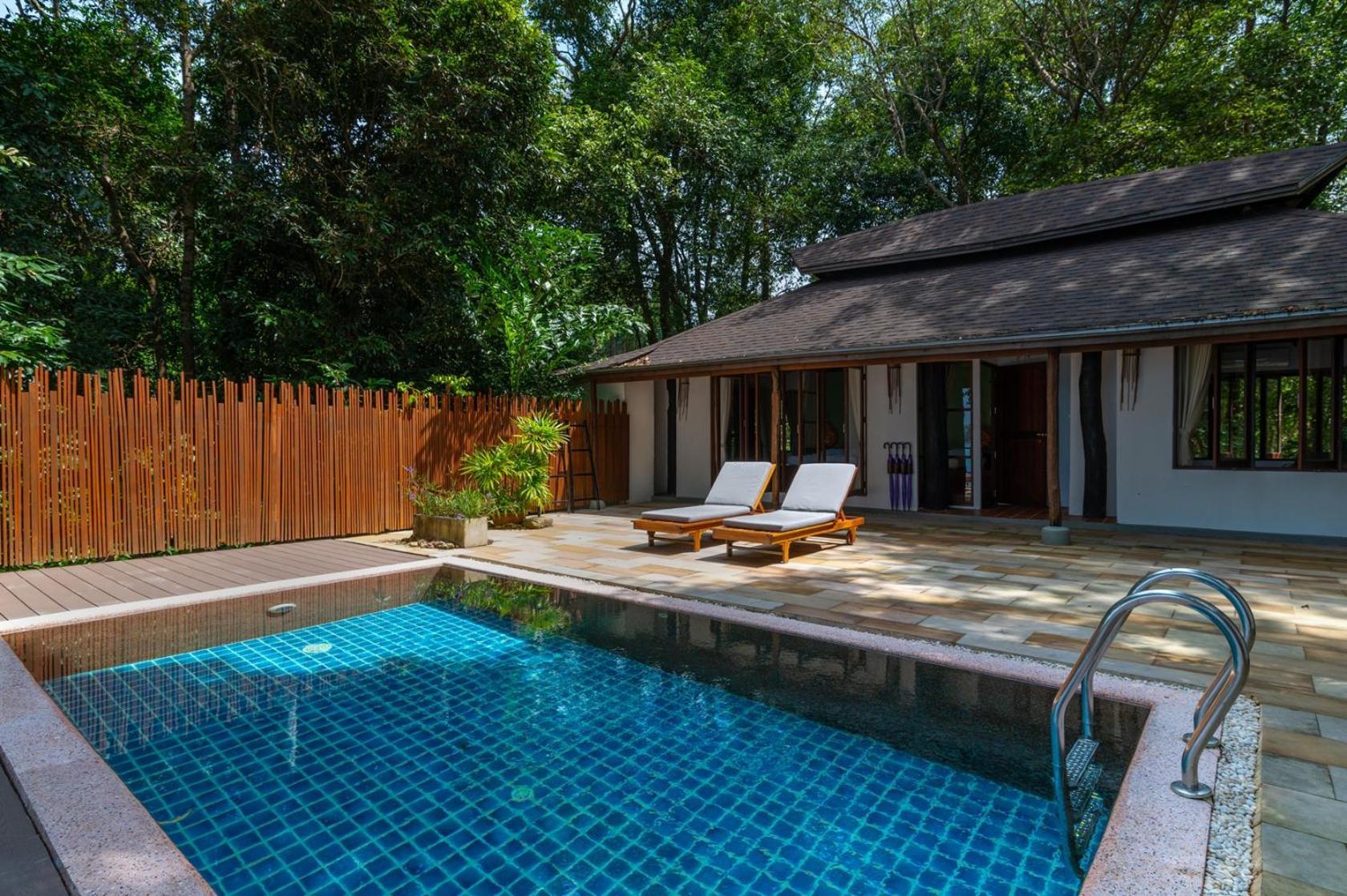 Captain Hook Resort @Koh Kood Ko Kut Exterior photo