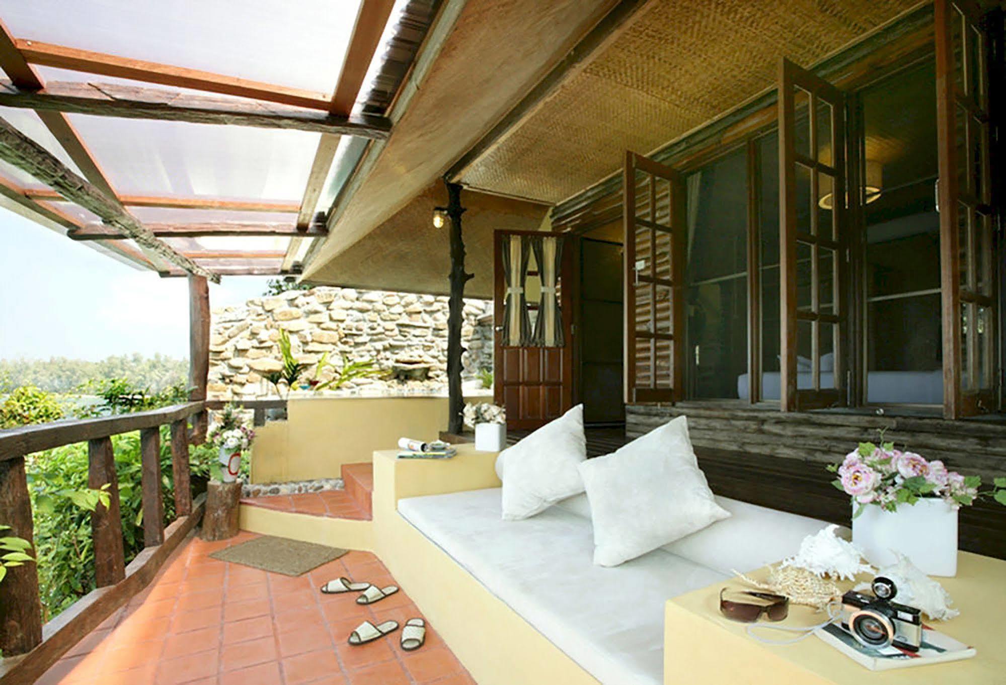 Captain Hook Resort @Koh Kood Ko Kut Exterior photo