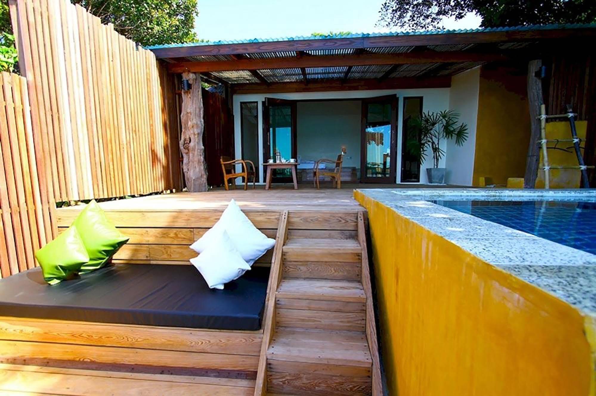 Captain Hook Resort @Koh Kood Ko Kut Exterior photo